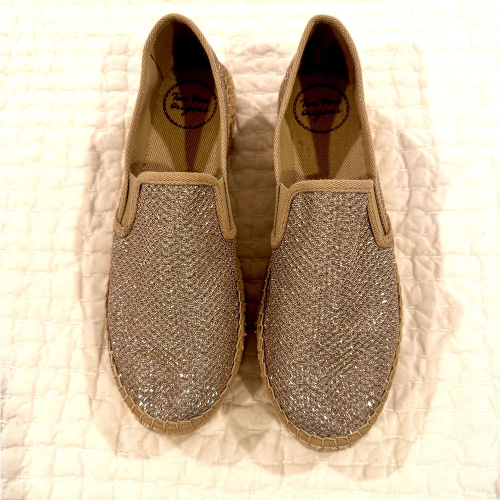 Elegant Glitter Espadrilles in Tan